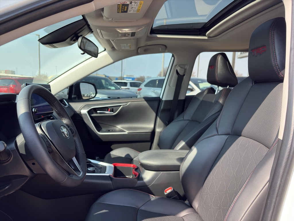 2023 Toyota RAV4 TRD Off-Road - Photo 10