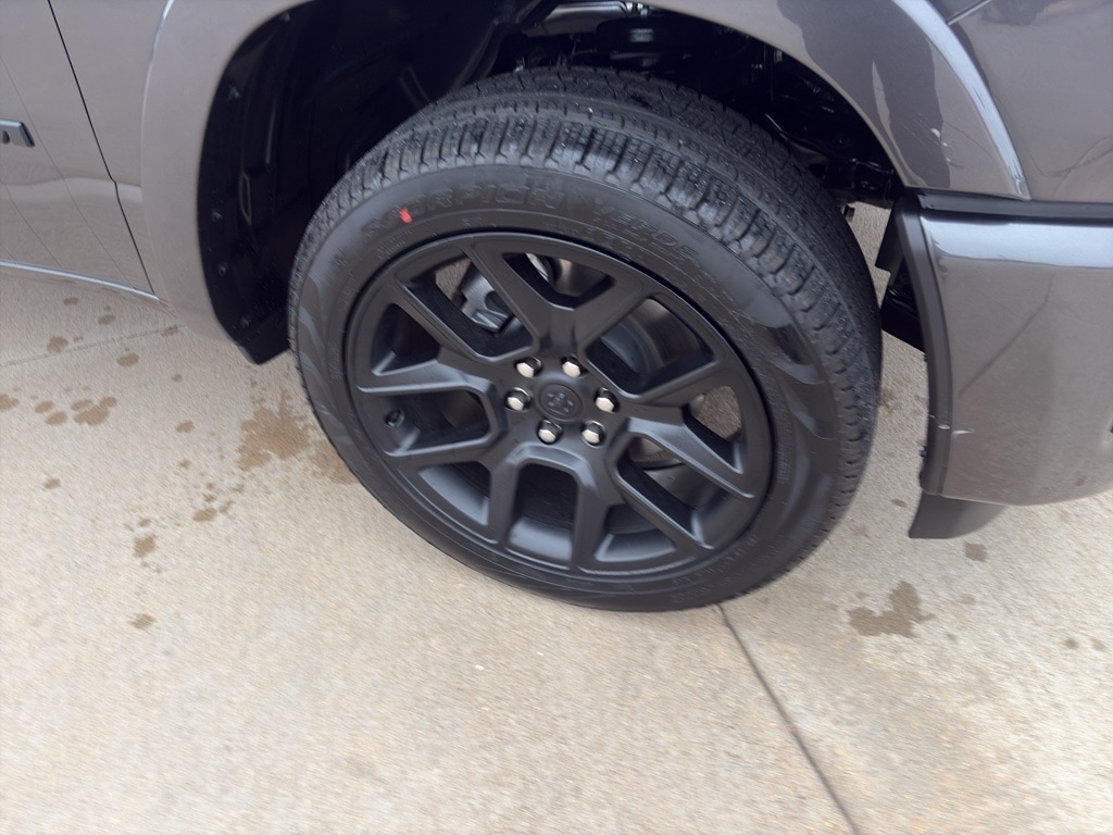 2026 RAM 1500 Laramie - Photo 16