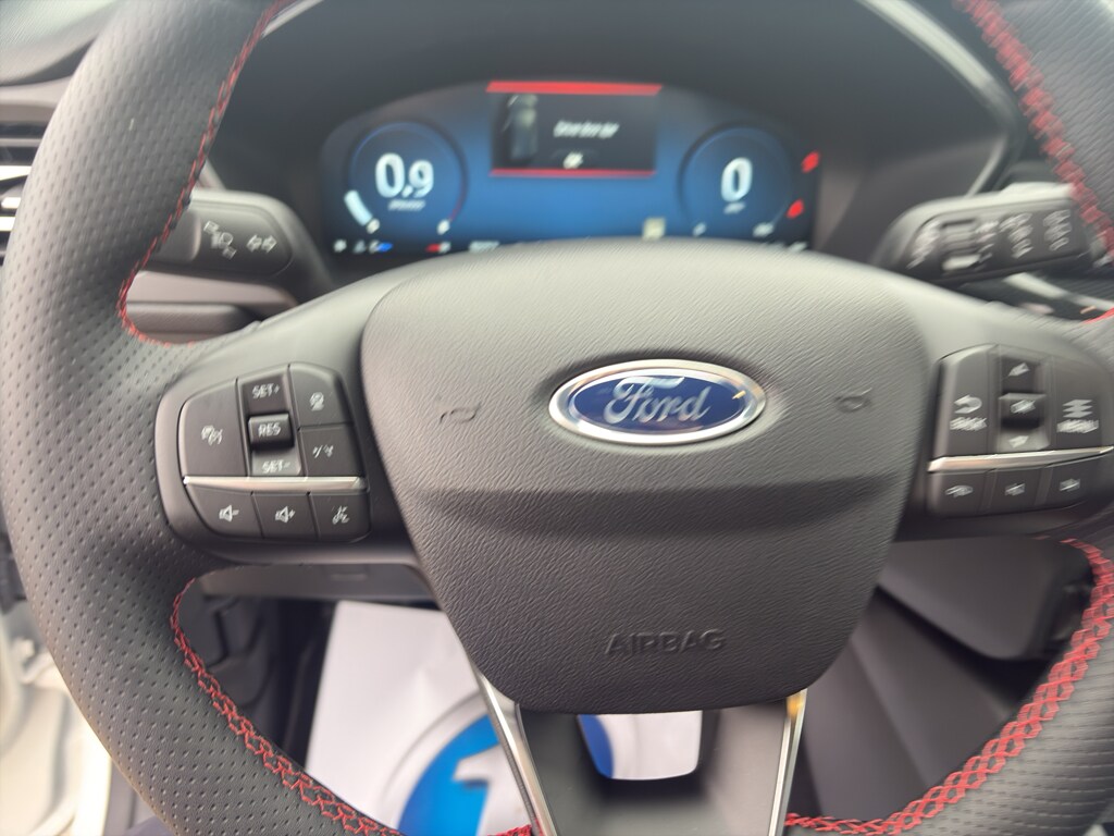 2023 Ford Escape ST-Line Elite photo 4