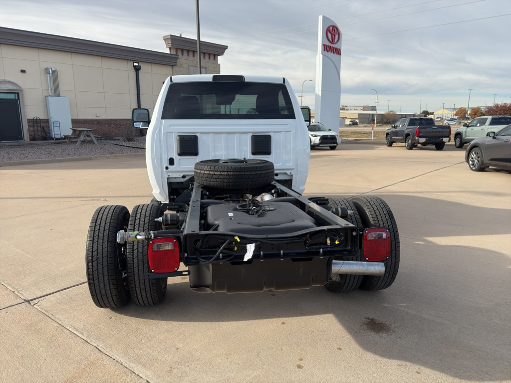 New 2026 Ram 3500 Chassis Tradesman/Big Horn Pickup
