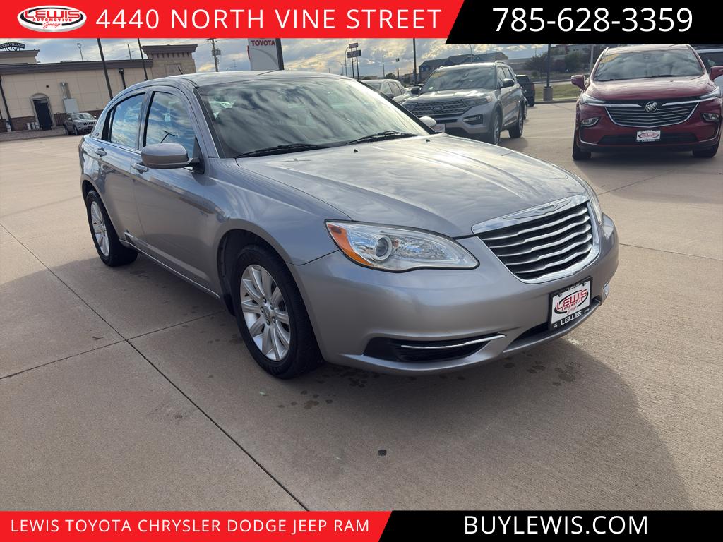 2013 Chrysler 200 Touring