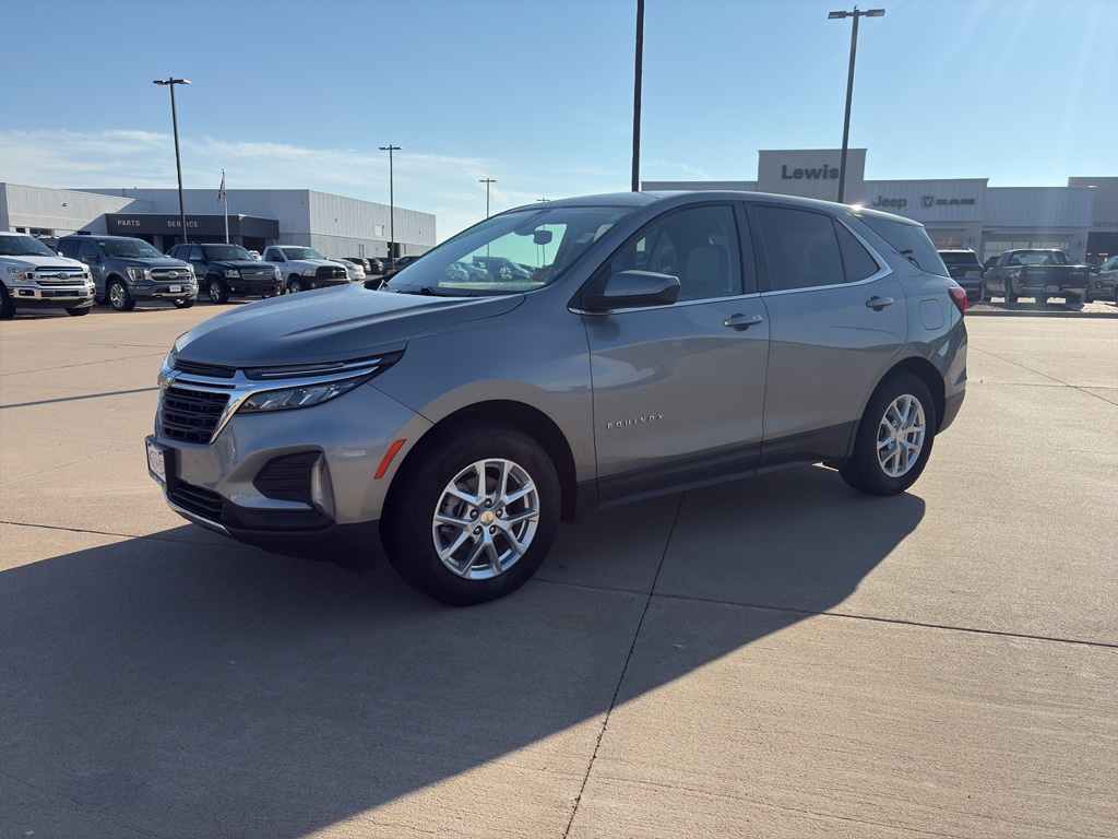 Used 2024 Chevrolet Equinox LT SUV