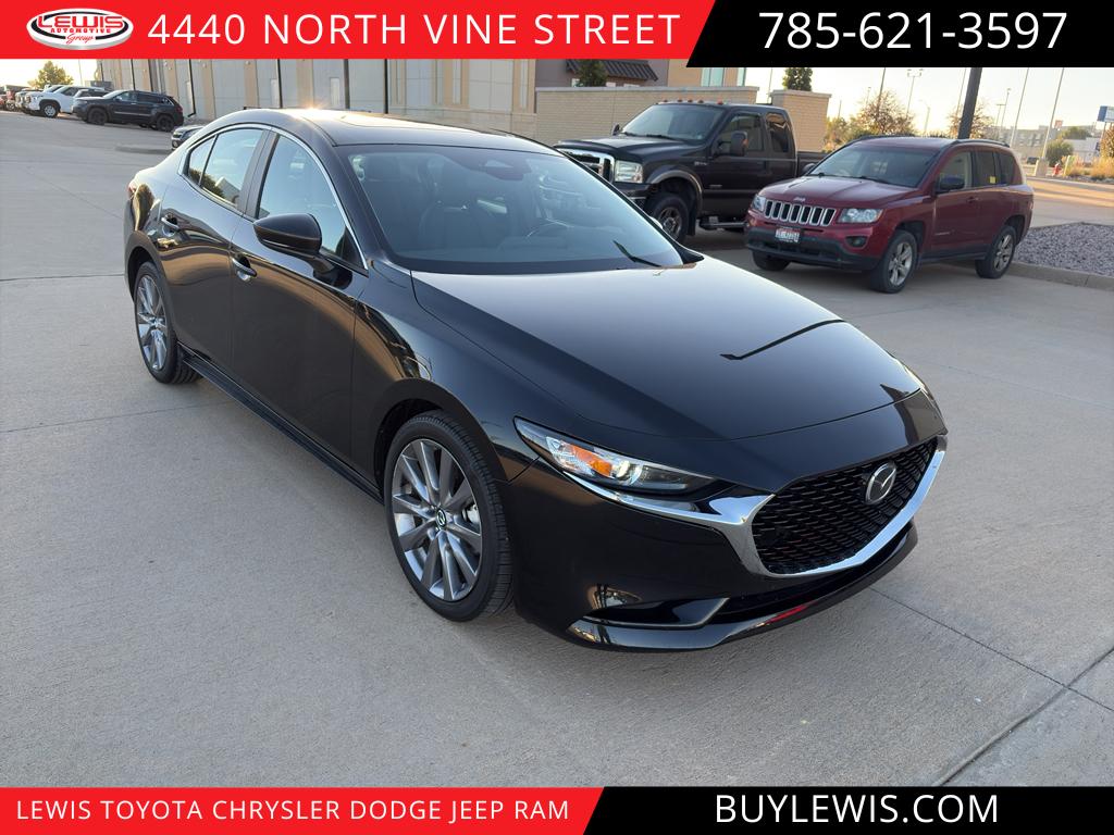 2025 Mazda Mazda3 Preferred's photo