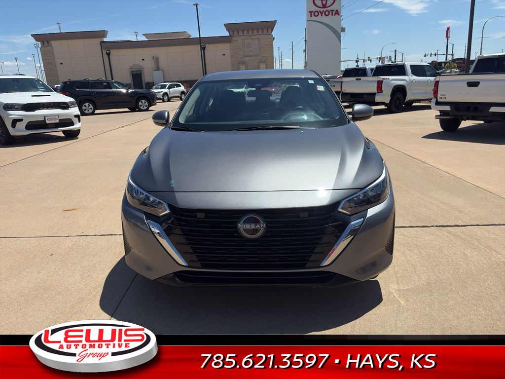 Used 2024 Nissan Sentra SV with VIN 3N1AB8CV3RY258684 for sale in Hays, KS
