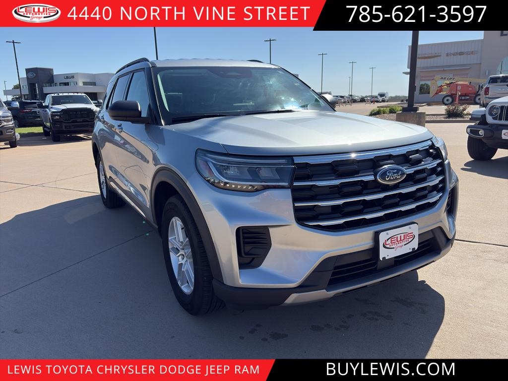 Used 2025 Ford Explorer Active SUV