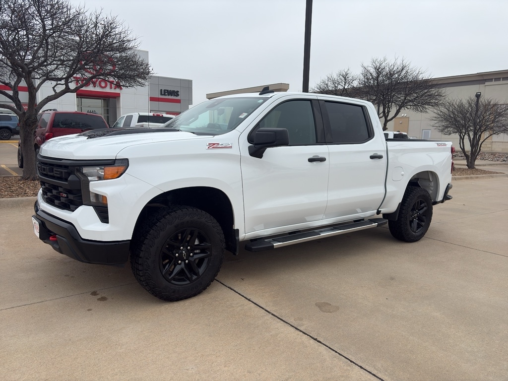 Used 2023 Chevrolet Silverado Custom Trail Boss Truck Crew Cab