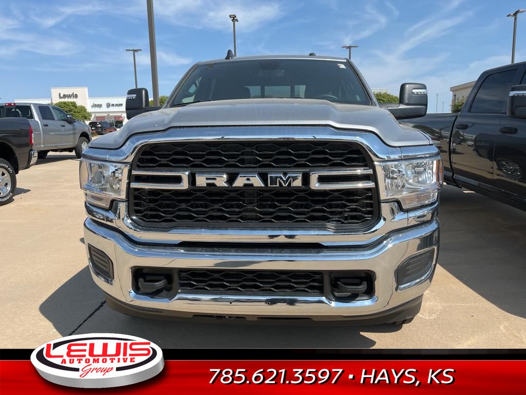 2024 Ram 2500 Tradesman photo 3