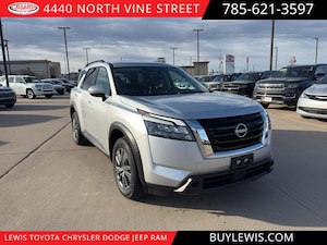 2024 Nissan Pathfinder SV SUV