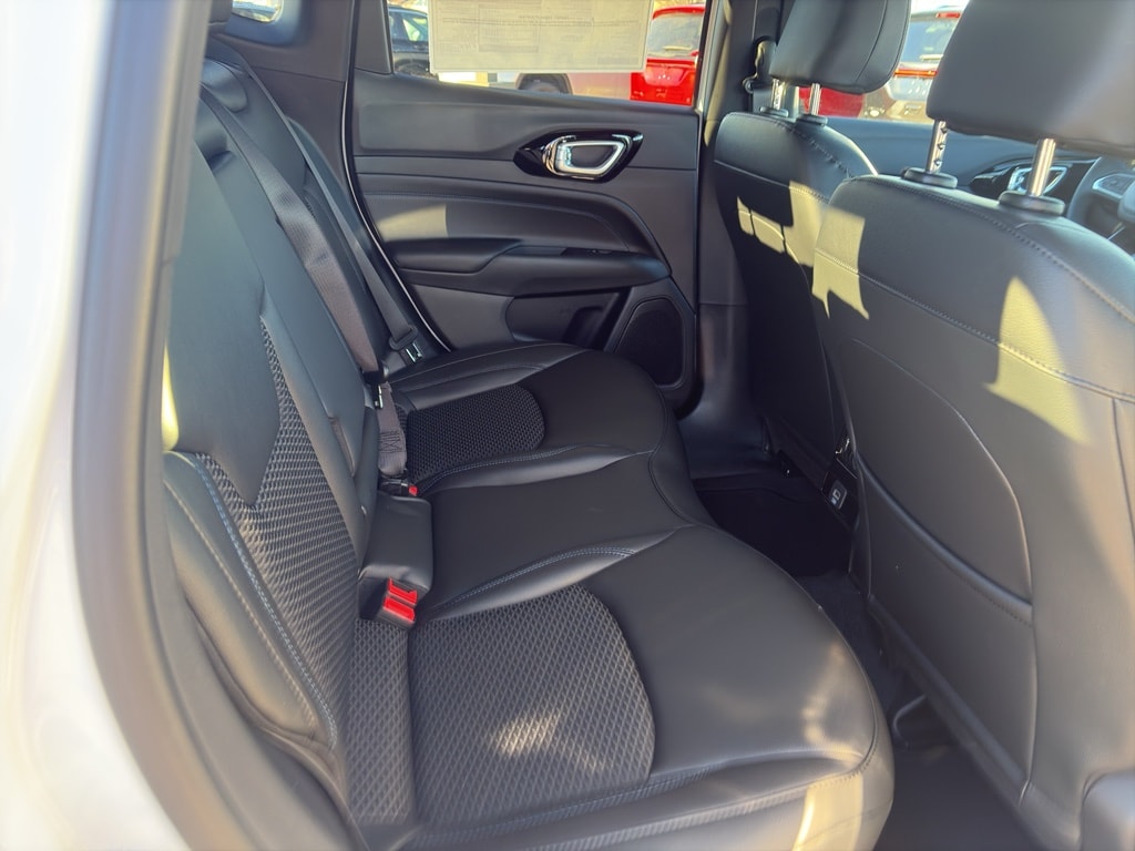 2026 Jeep Compass Latitude Altitude - Photo 13