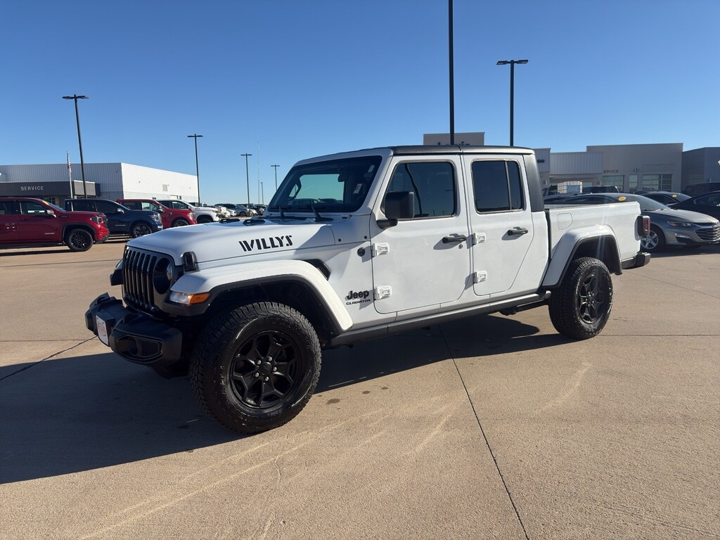 Used 2022 Jeep Gladiator Willys Truck Crew Cab