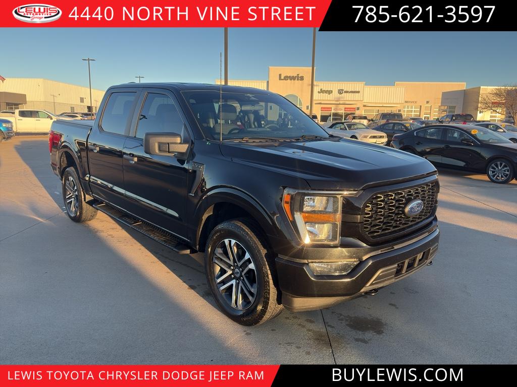 2023 Ford F-150 XL's photo