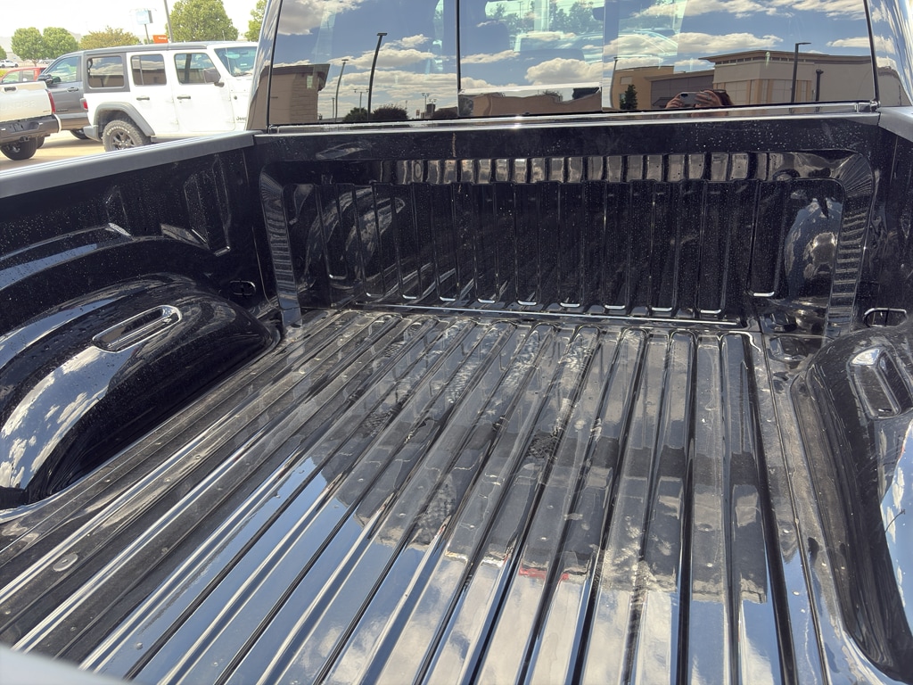 2026 RAM 1500 Laramie - Photo 15