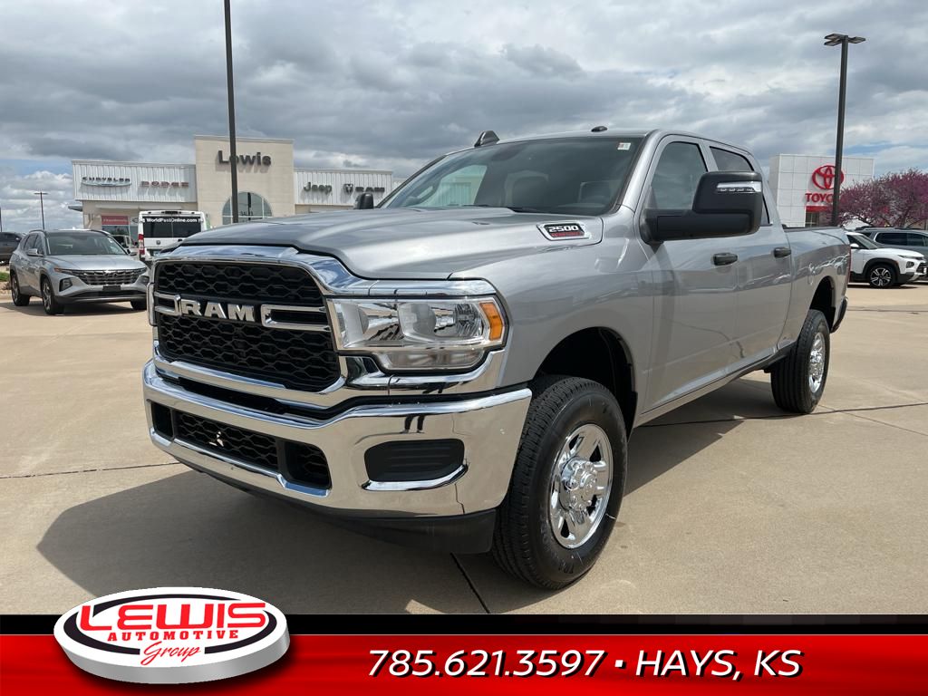2024 Ram 2500 Tradesman photo 3