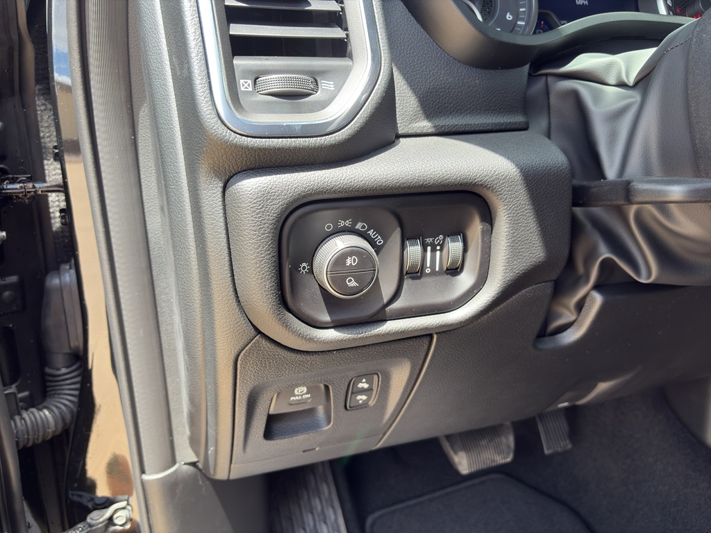 2026 RAM 1500 Laramie - Photo 8