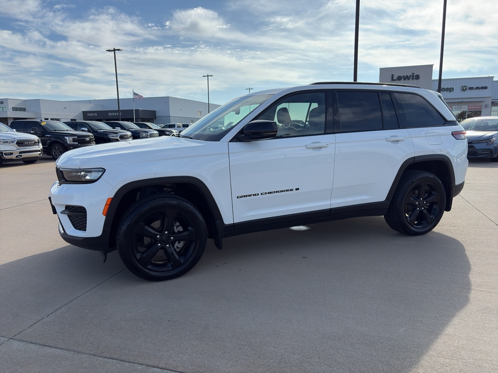 2023 Jeep Grand Cherokee SUV 