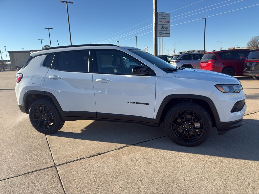 2026 Jeep Compass Latitude Altitude - Photo 15