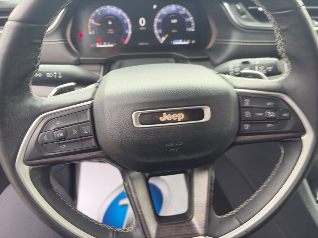 2022 Jeep Grand Cherokee Limited photo 4