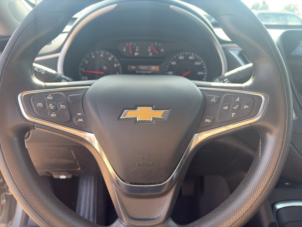2024 Chevrolet Malibu 1LT photo 4