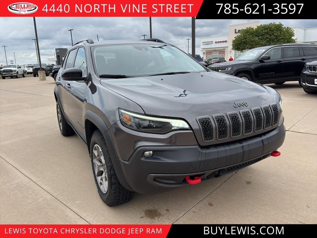 Used 2022 Jeep Cherokee Trailhawk SUV