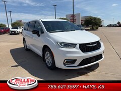 2025 Chrysler Pacifica Select Passenger Van