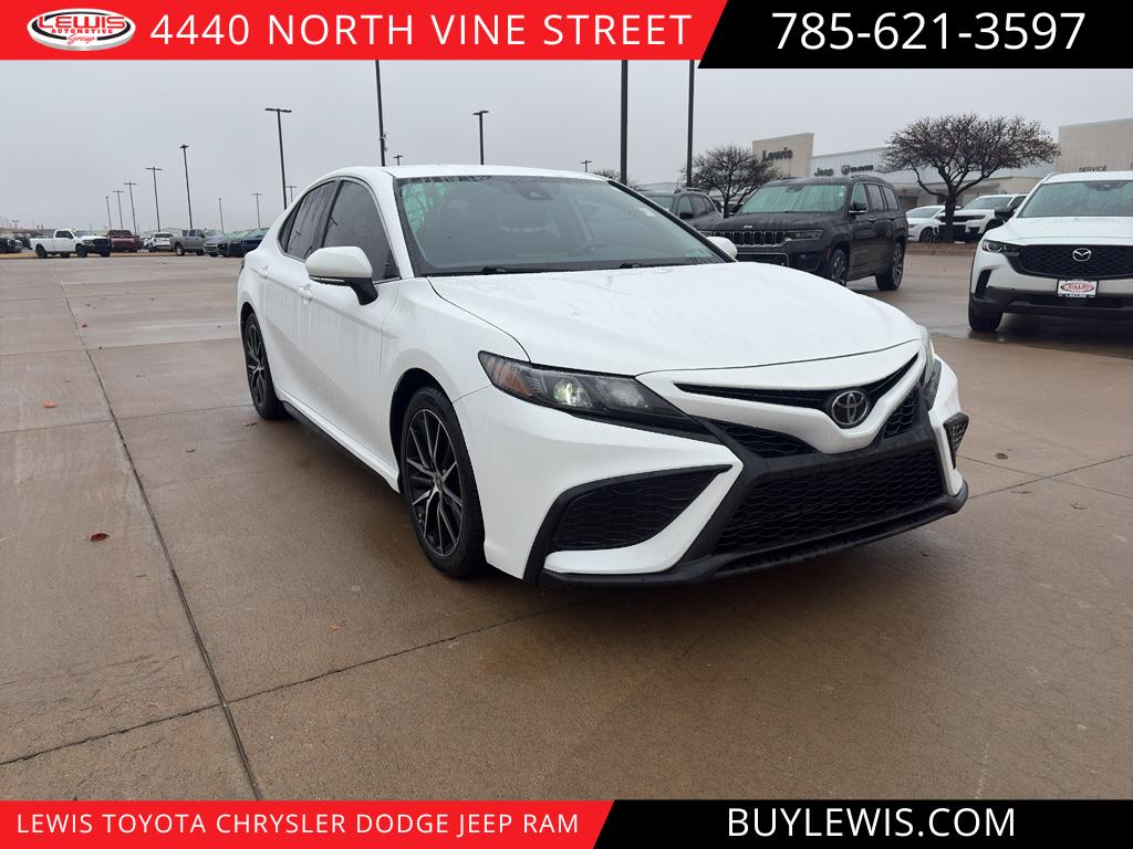 2023 Toyota Camry Sedan 