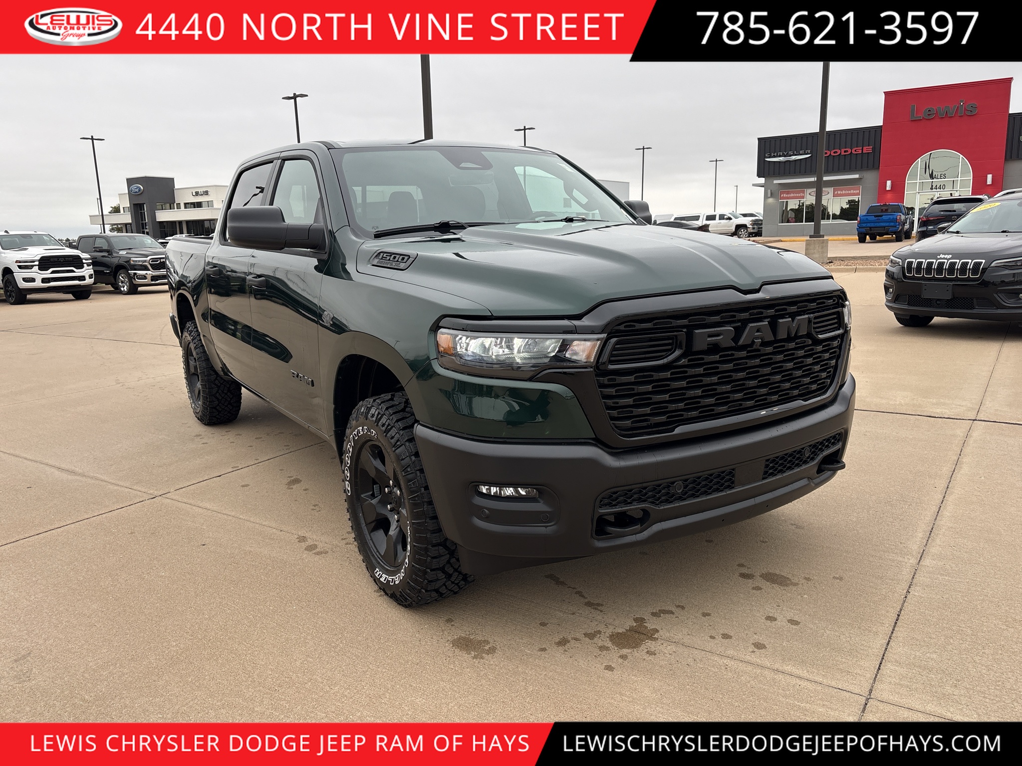 2027 Ram 1500 WARLOCK CREW CAB 4X4 5'7 BOX Pickup