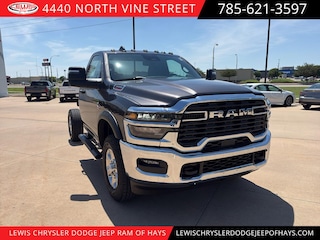 2026 Ram 3500 TRADESMAN CHASSIS REGULAR CAB 4X4 60' CA Pickup