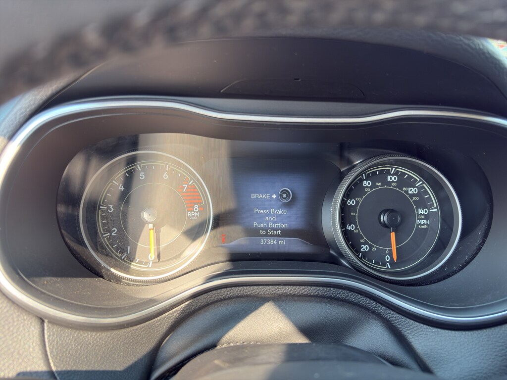 2022 Jeep Cherokee Trailhawk photo 2