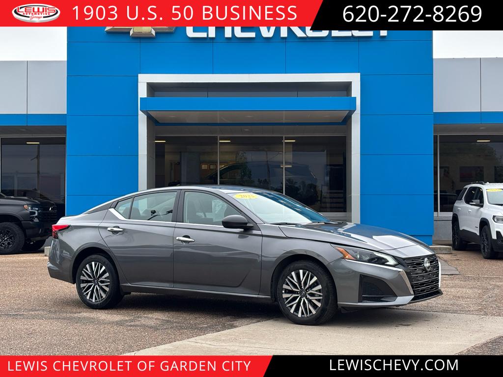 2025 Nissan Altima 2.5 SV AWD's photo