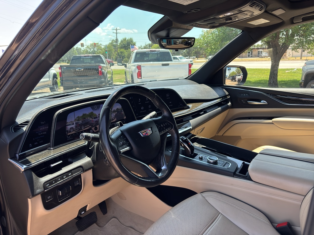 2023 Cadillac Escalade Premium Luxury - Photo 13