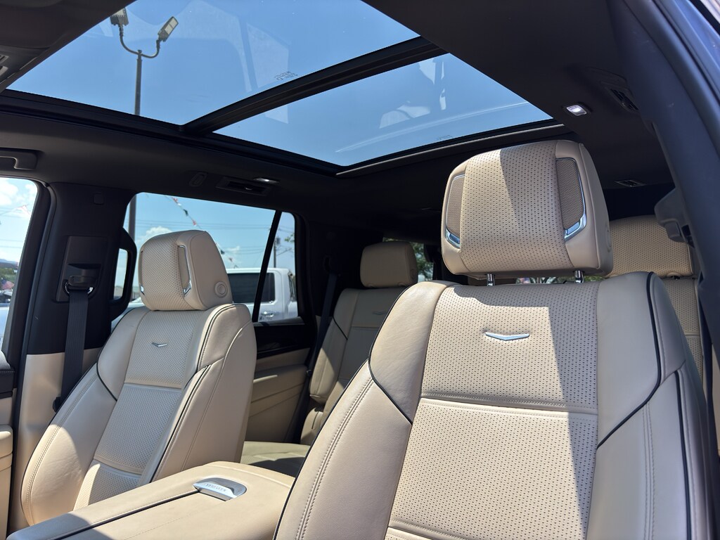 2023 Cadillac Escalade Premium Luxury - Photo 15