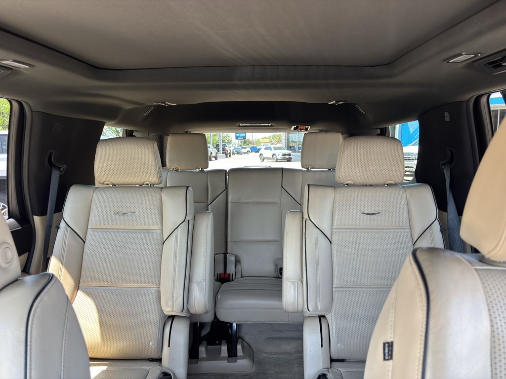2023 Cadillac Escalade Premium Luxury - Photo 19
