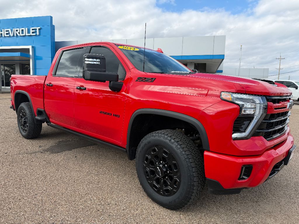 2024 Chevrolet Silverado 2500HD LTZ photo 2