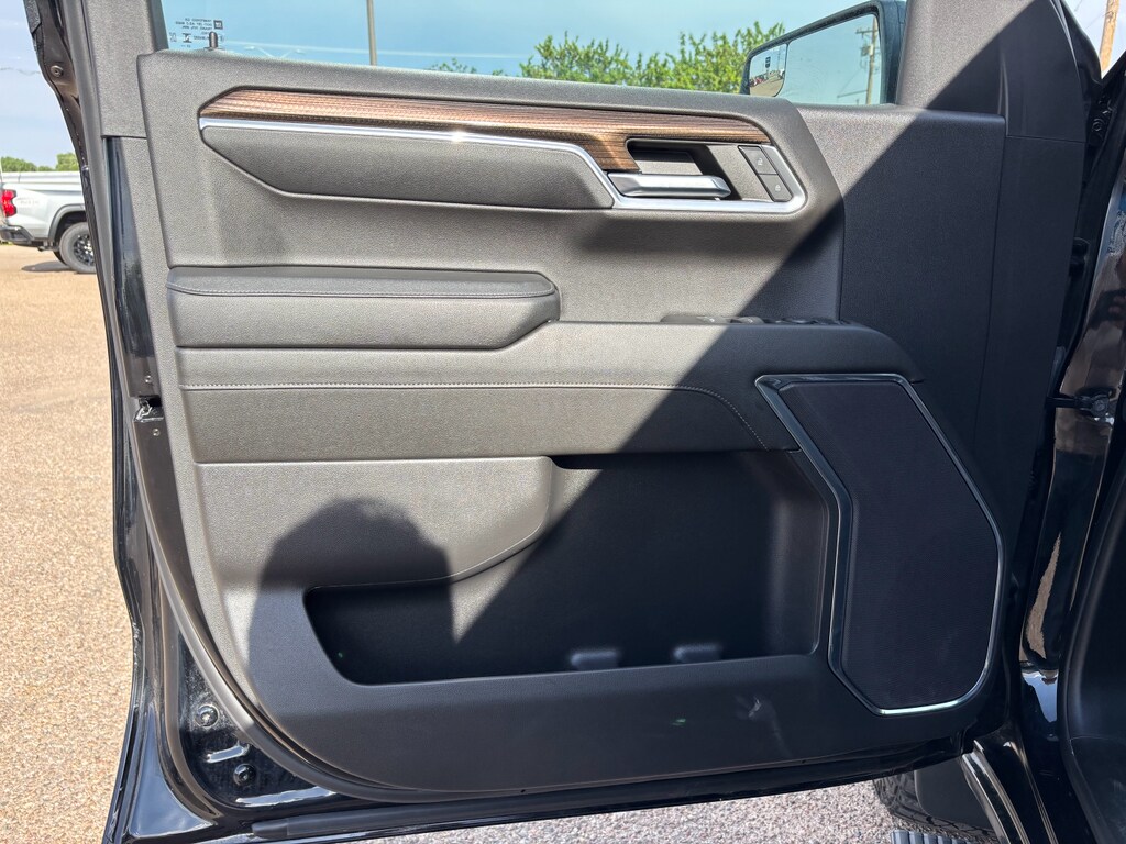 2024 Chevrolet Silverado 1500 LT Trail Boss - Photo 13
