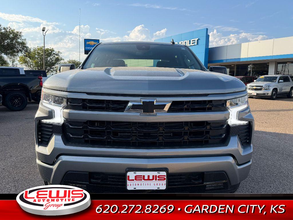 2026 Chevrolet Silverado 1500 RST photo 3