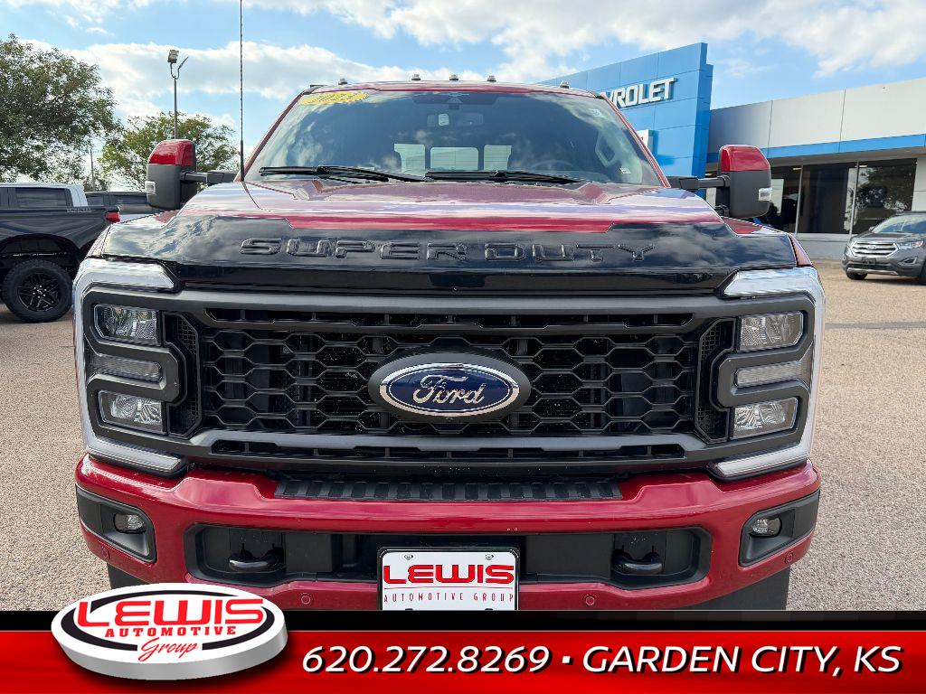 2023 Ford F-250 Lariat photo 3