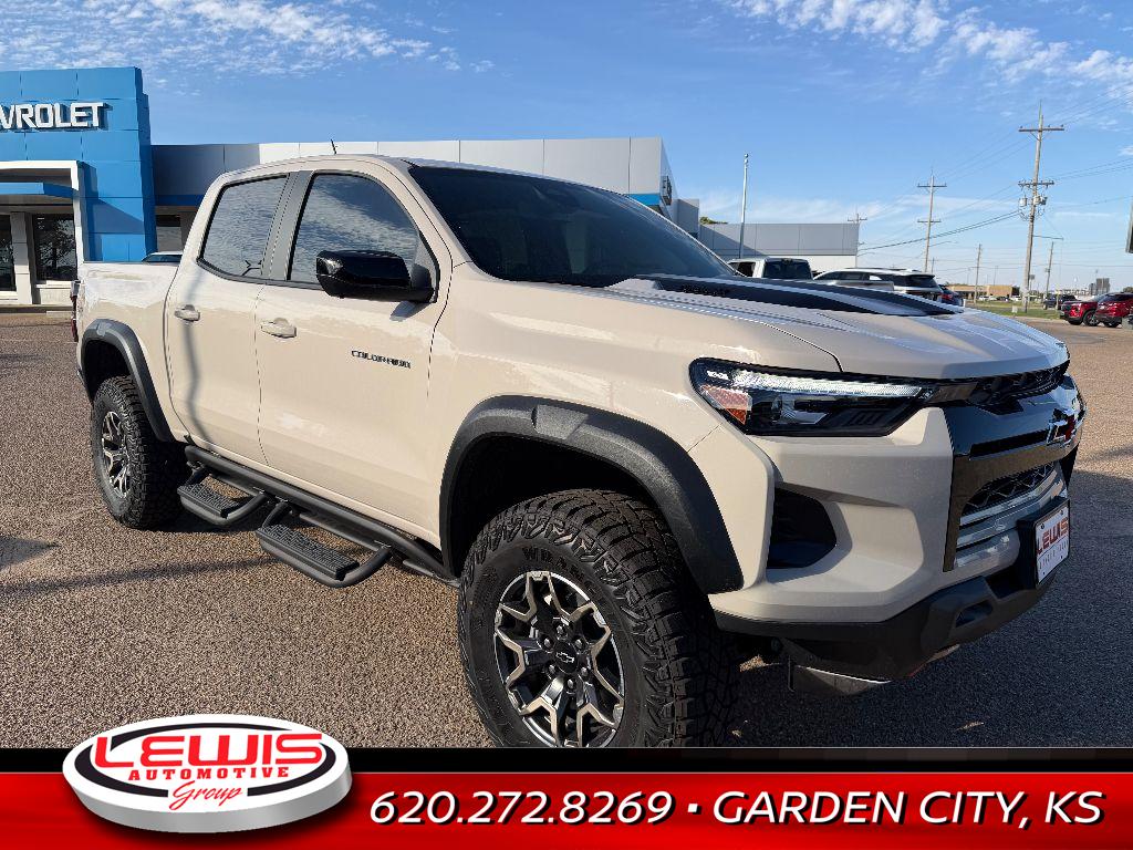 2026 Chevrolet Colorado ZR2 photo 2