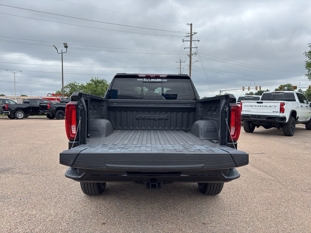2023 GMC Sierra 1500 AT4X - Photo 9