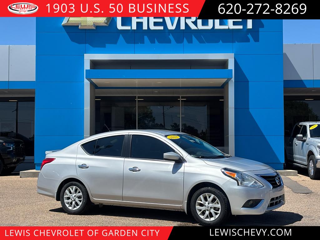 2019 Nissan Versa 1.6 SV CVT's photo