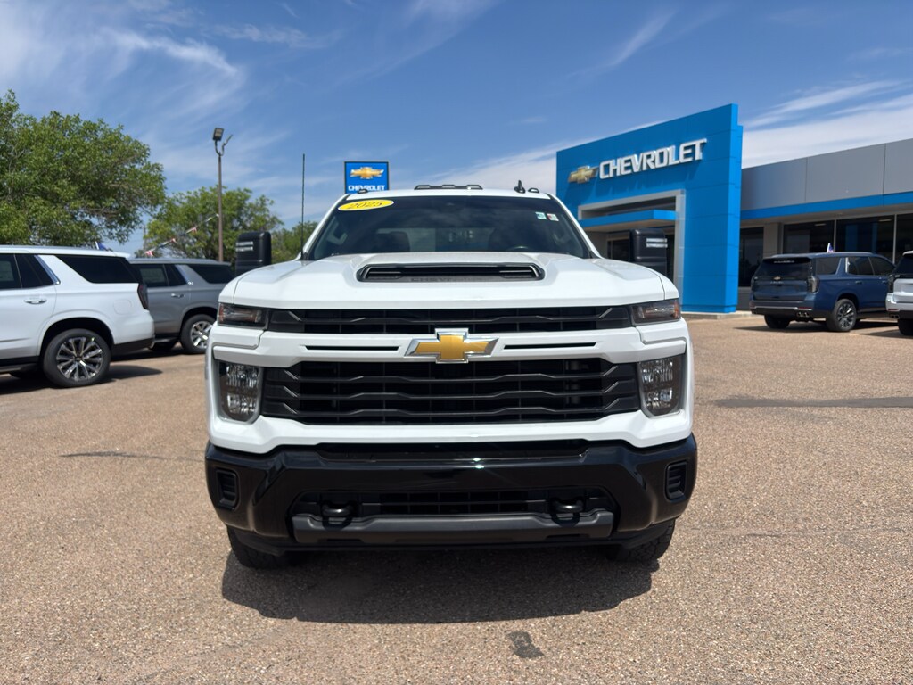 Used 2025 Chevrolet Silverado 2500 HD Custom Truck