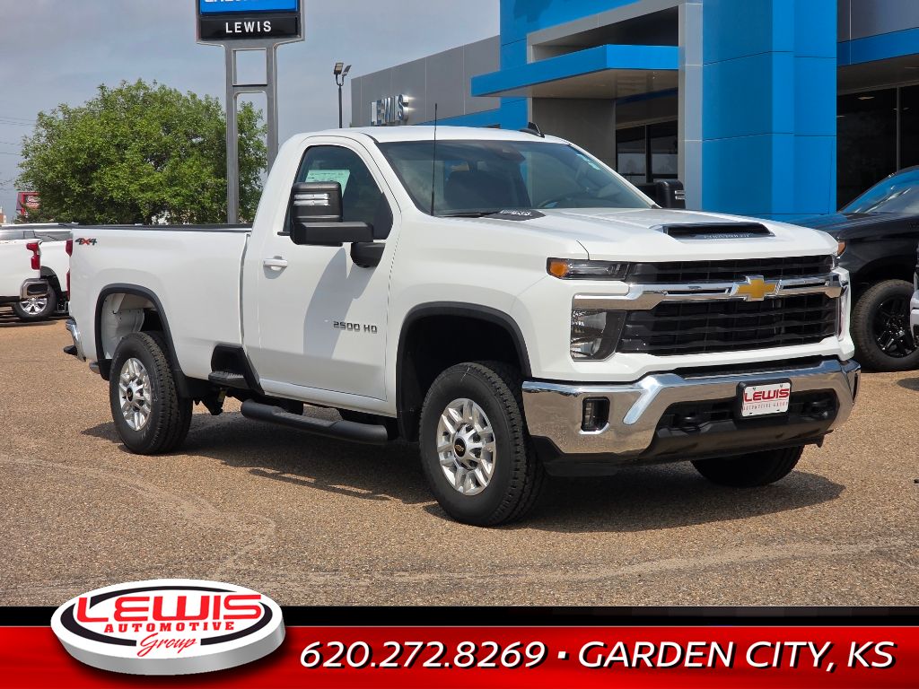 2025 Chevrolet Silverado 2500HD LT photo 2