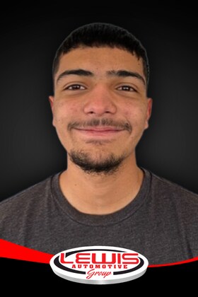 Staff member Manuel Ruiz from ID_49a519c3c02f