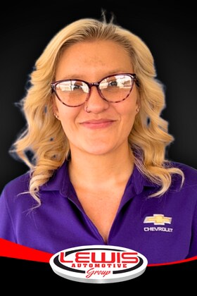 Staff member Desirae Jones from ID_ef5ac2a488b1