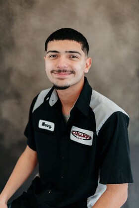 Staff member Manuel Ruiz from ID_49a519c3c02f