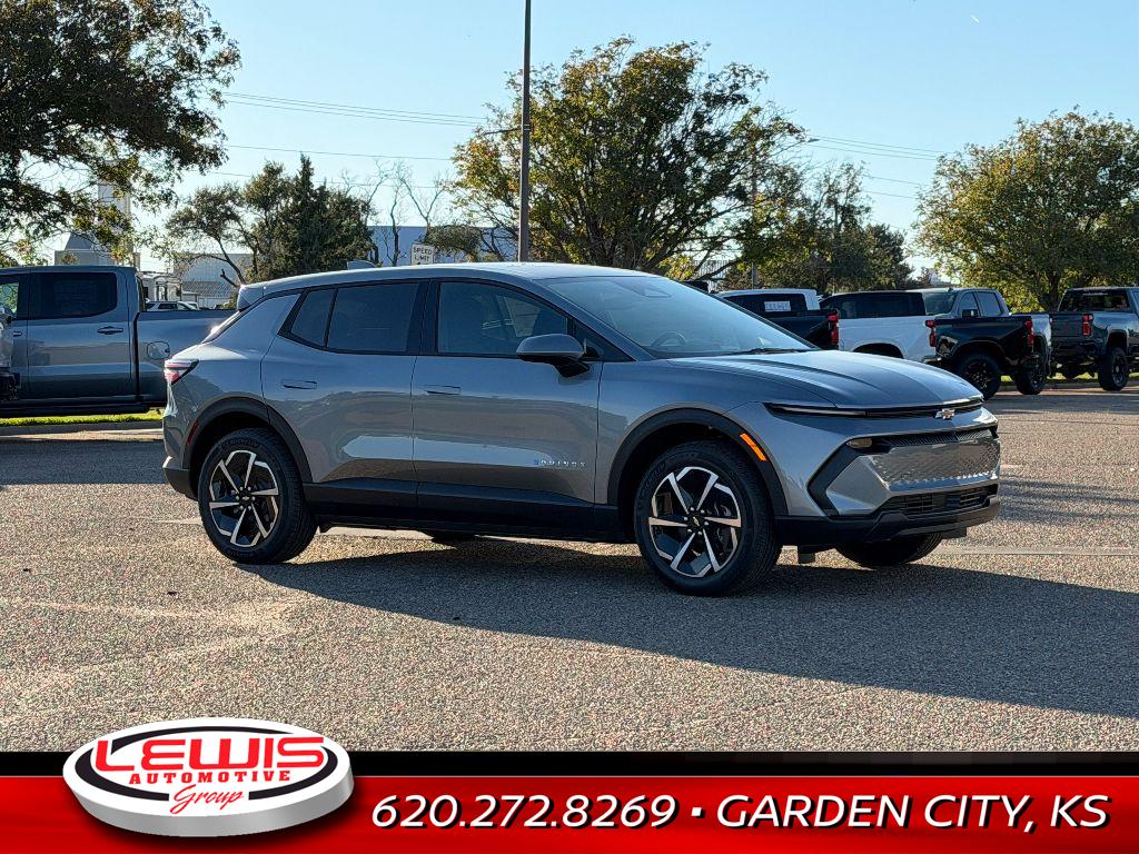 2026 Chevrolet Equinox EV 1LT photo 3