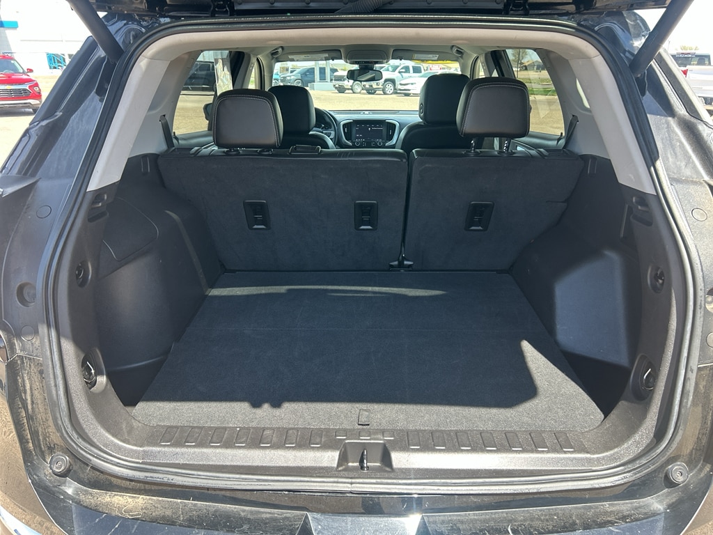 2024 GMC Terrain SLT - Photo 12