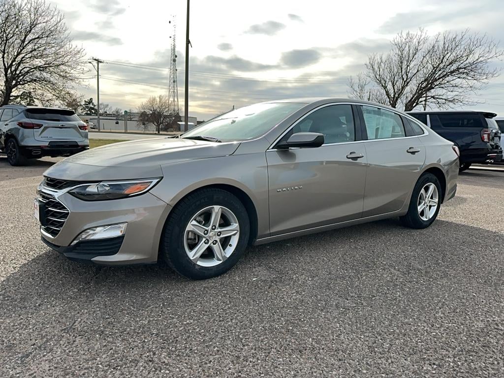Certified 2022 Chevrolet Malibu LT Car