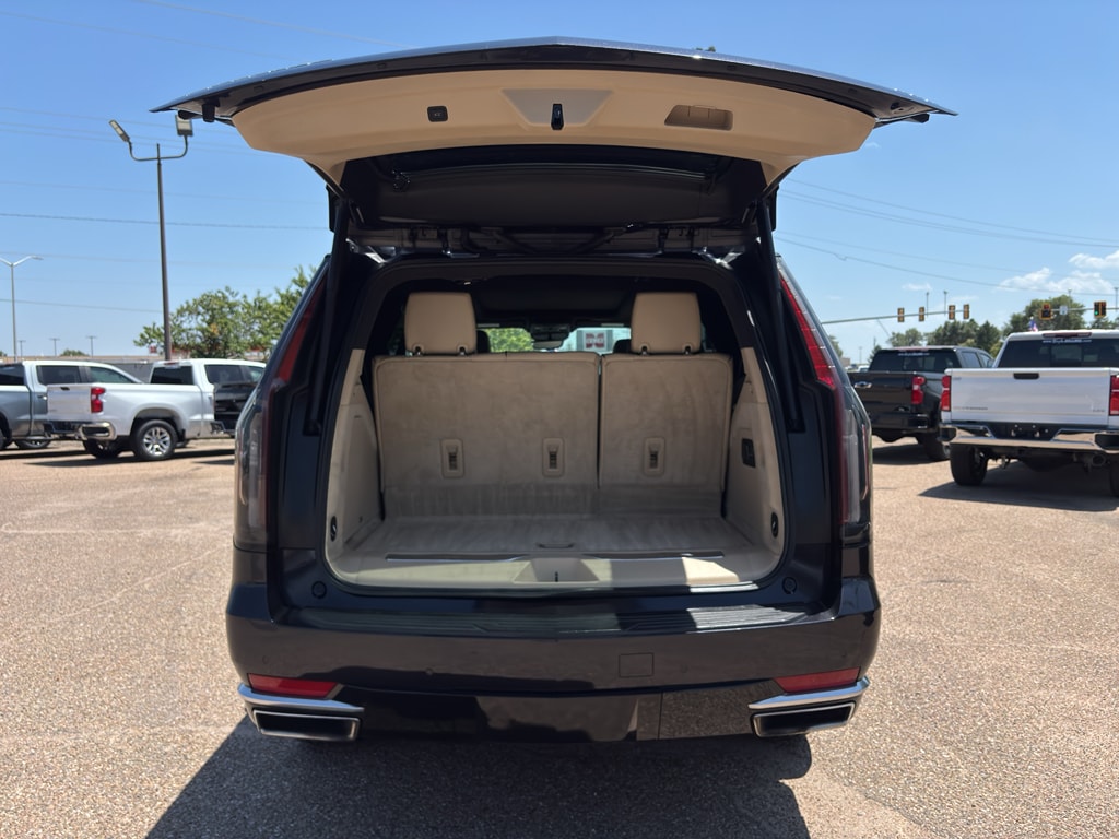 2023 Cadillac Escalade Premium Luxury - Photo 8