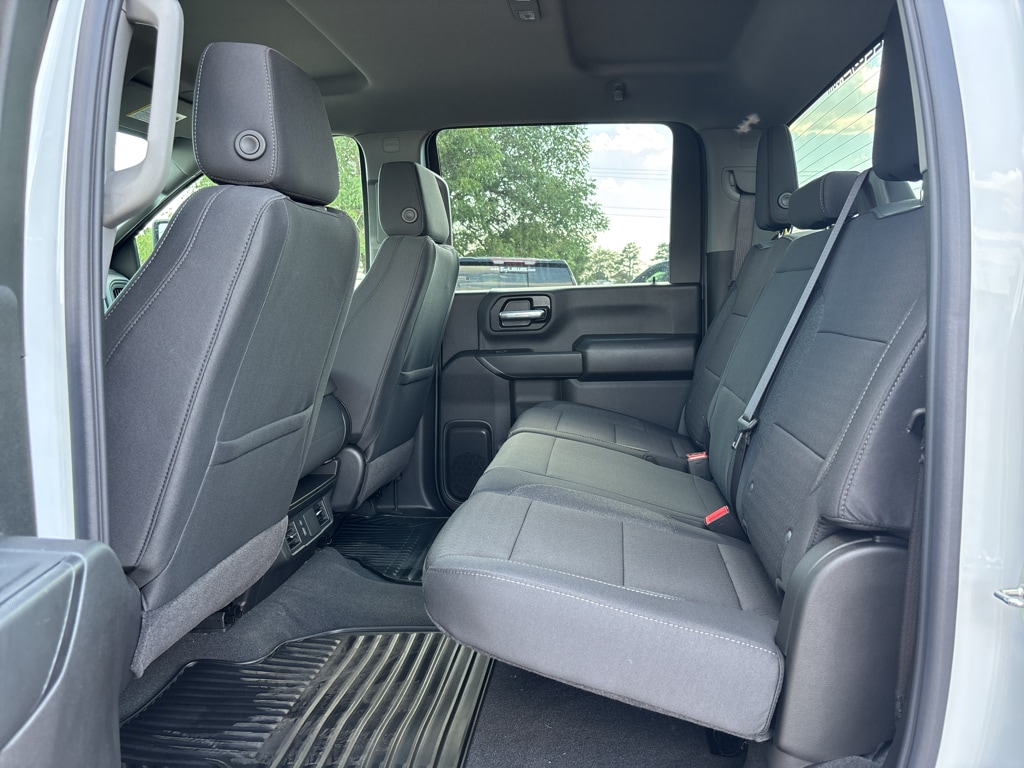 2026 Chevrolet Silverado 2500 HD Custom - Photo 14