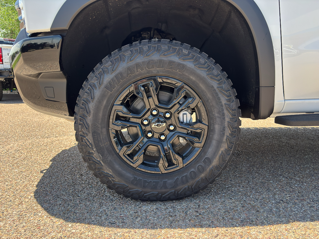 2026 Chevrolet Silverado 1500 ZR2 - Photo 22